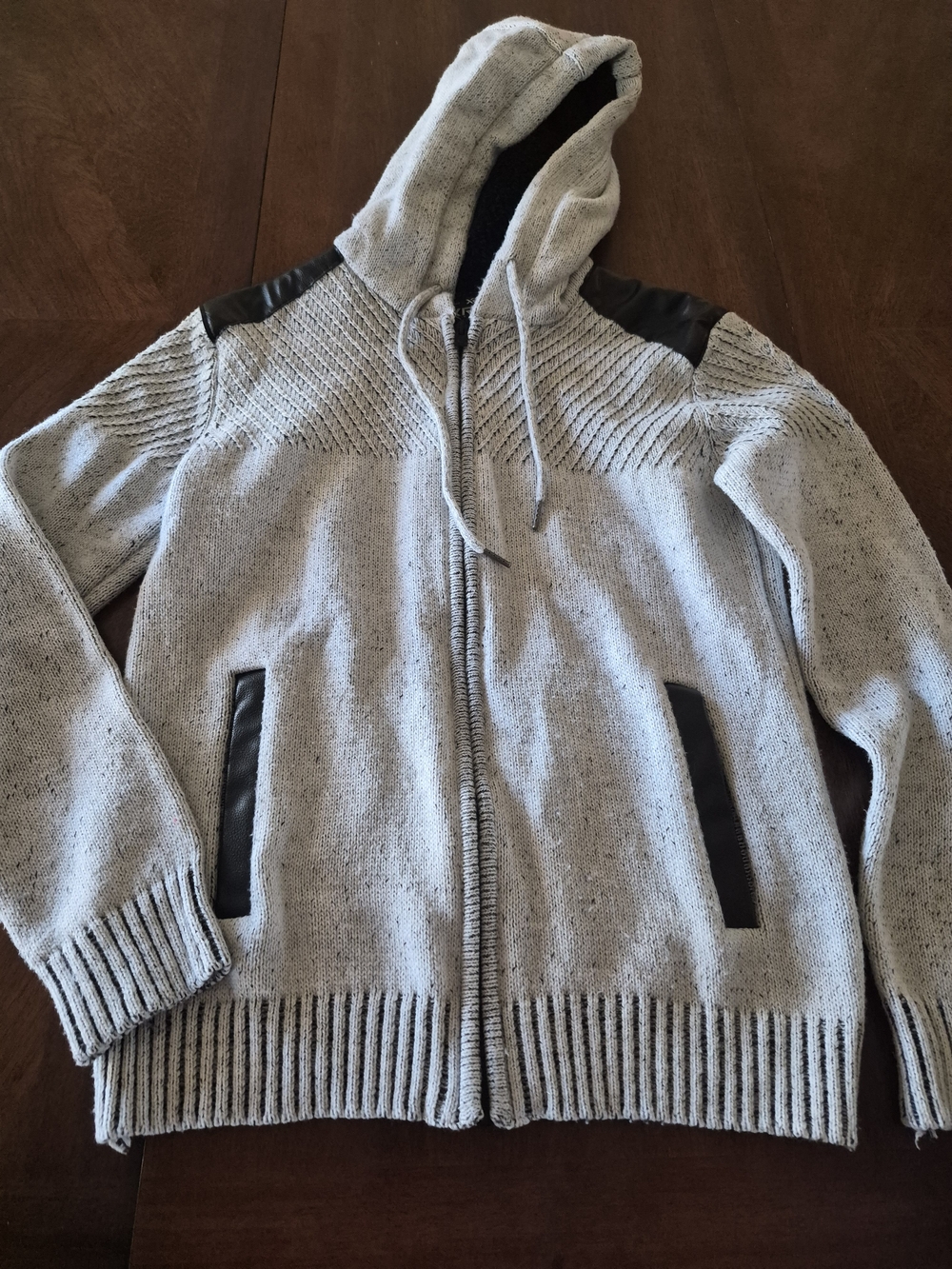 Men's Knit Light Gray Hooded Zip Sweater with Contrast Trim